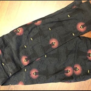 LulaRoe OS Lighthouse Leggings